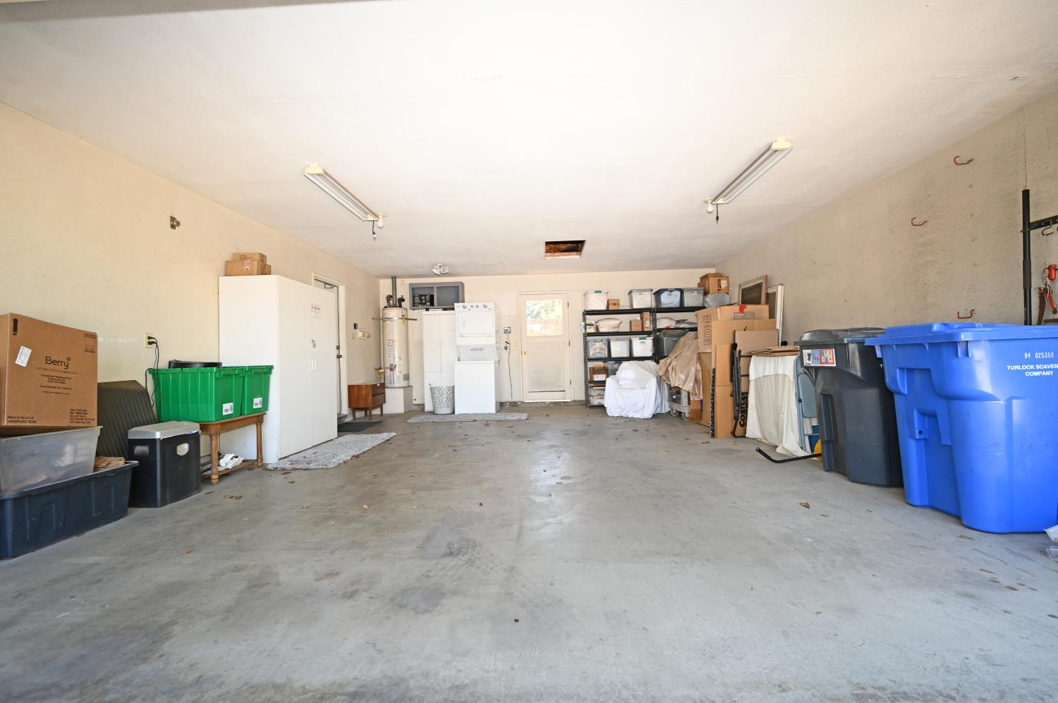 2251 Waldorf Dr, Turlock, CA 95382