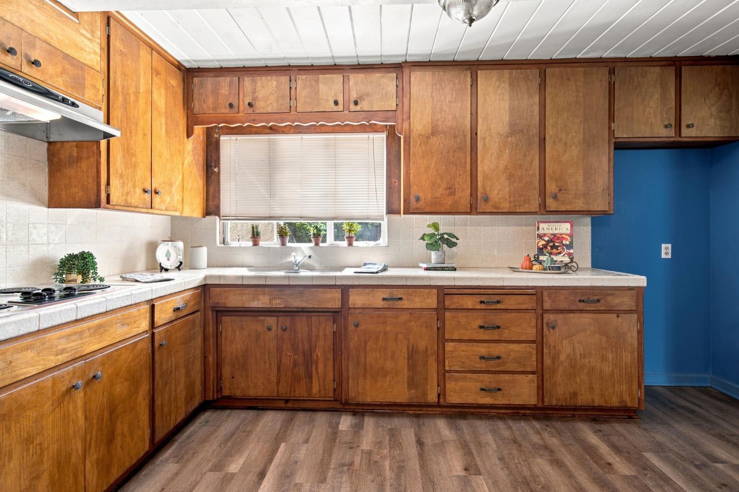 1612 Bedford Ave, Modesto, CA 95351