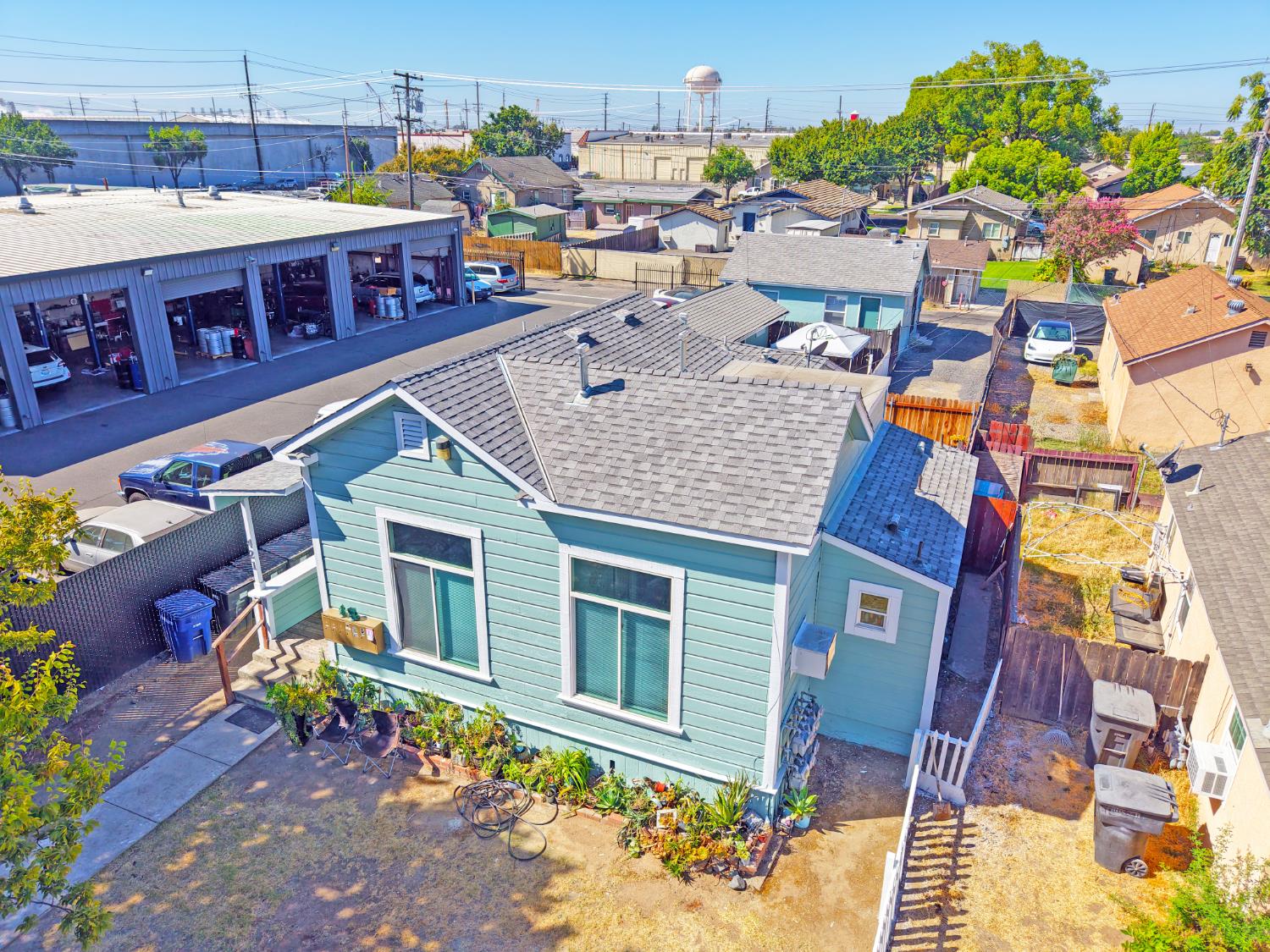 421 14th St, Modesto, CA 95354