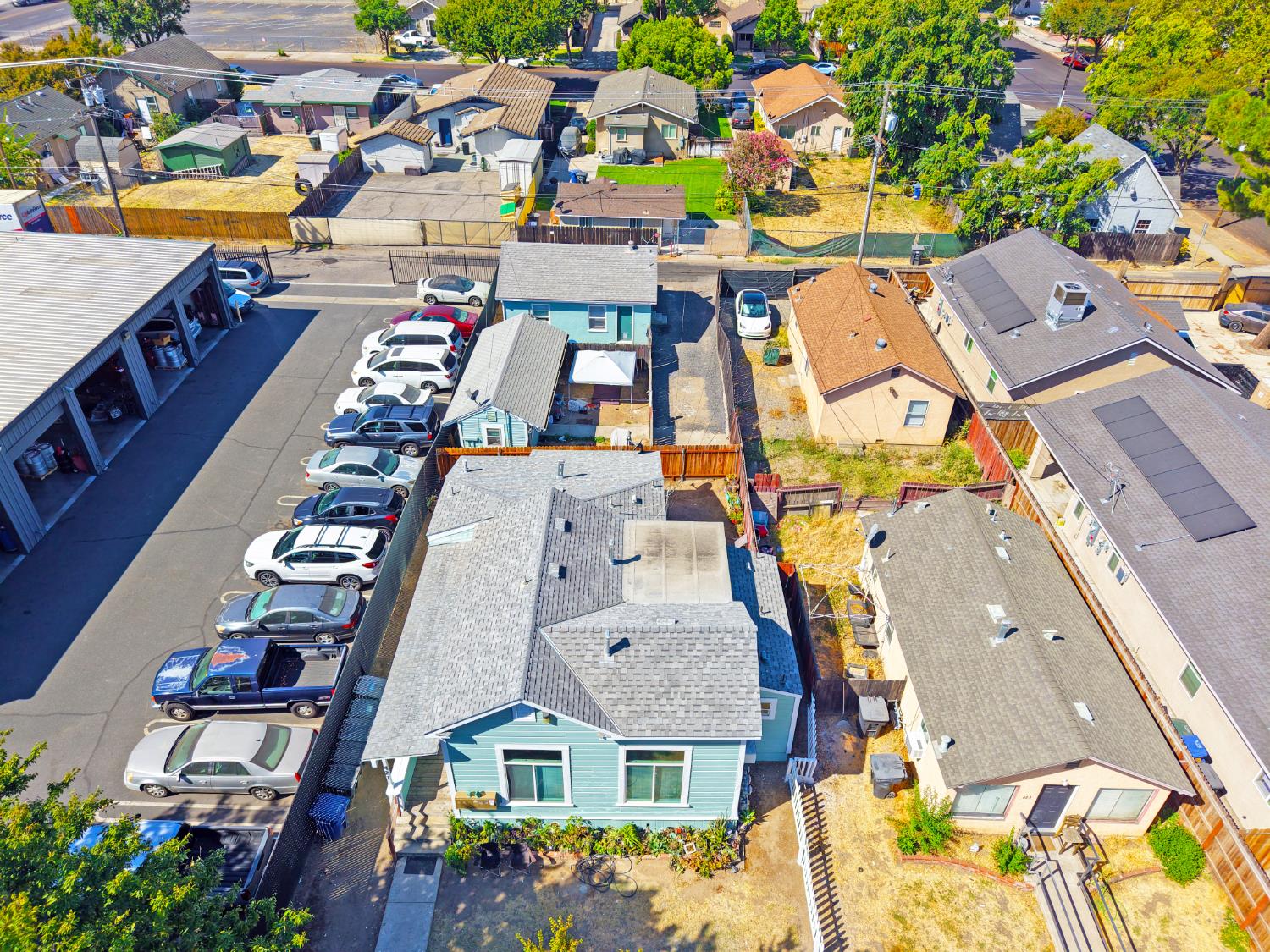 421 14th St, Modesto, CA 95354