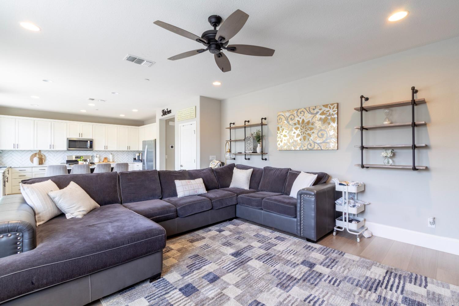 9419 Vintner Cir, Patterson, CA 95363