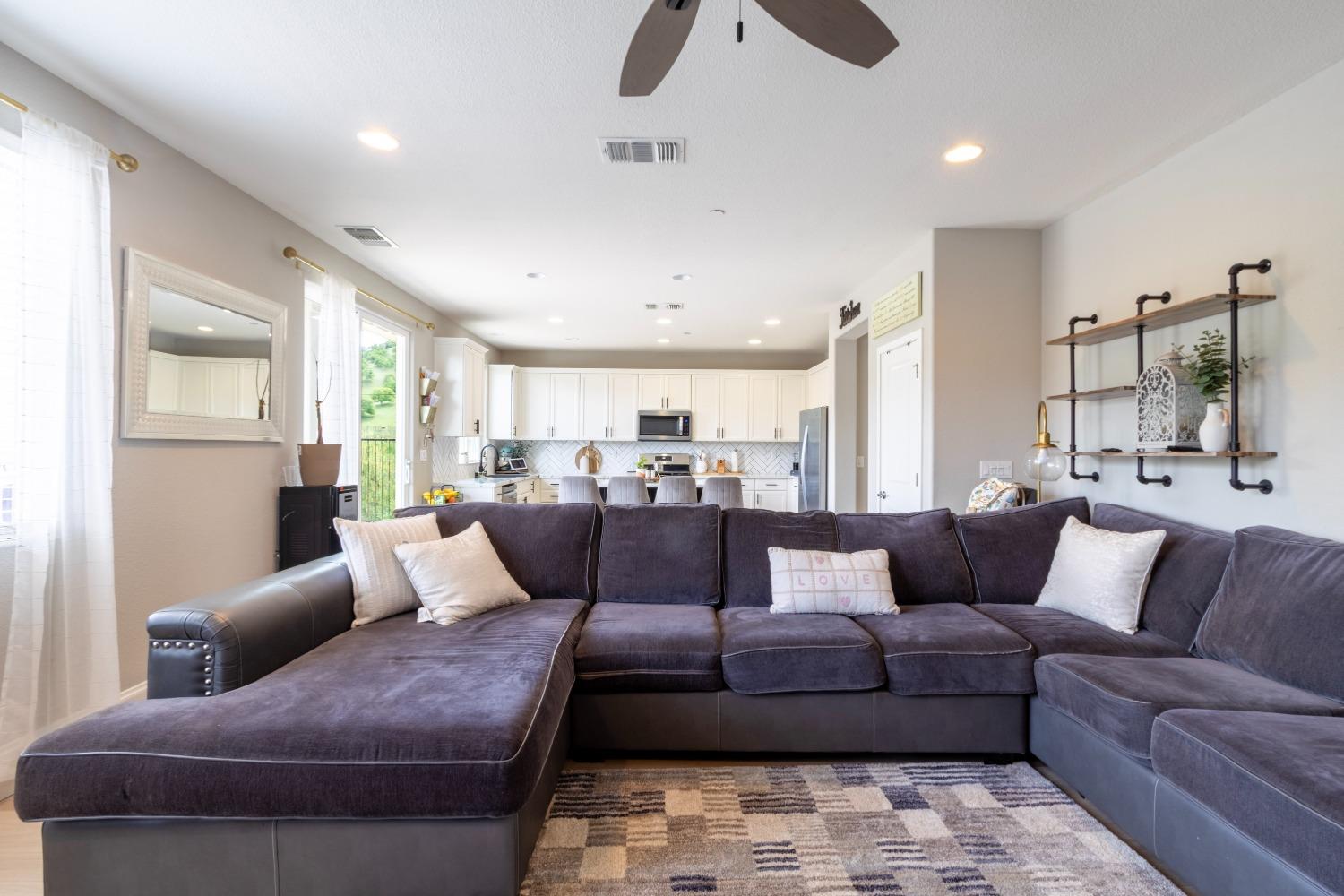 9419 Vintner Cir, Patterson, CA 95363