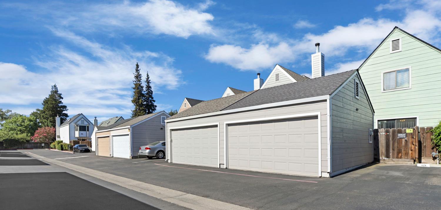 426 Benjamin Pl, Manteca, CA 95337