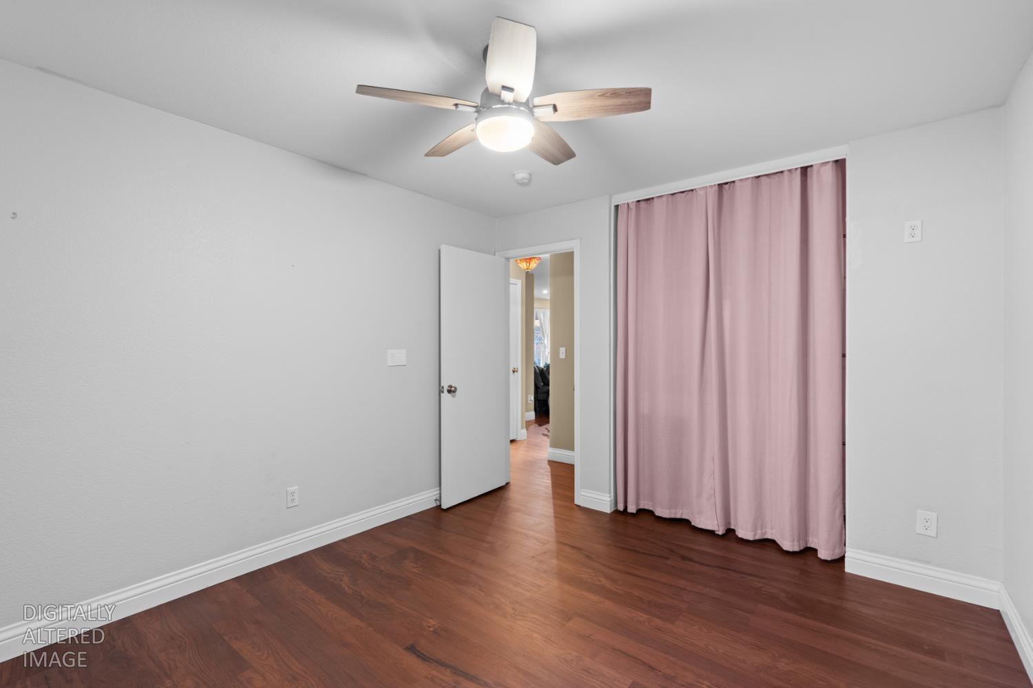 1228 Kingfisher Dr, Patterson, CA 95363