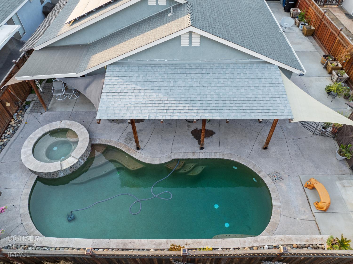1228 Kingfisher Dr, Patterson, CA 95363