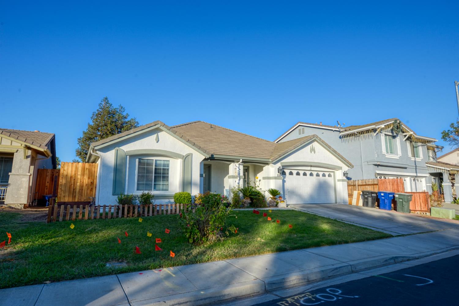 536 Red Robin Dr, Patterson, CA 95363