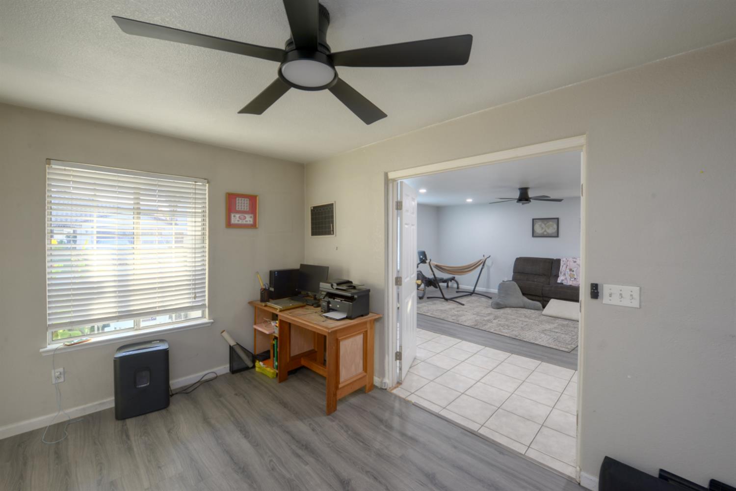 536 Red Robin Dr, Patterson, CA 95363