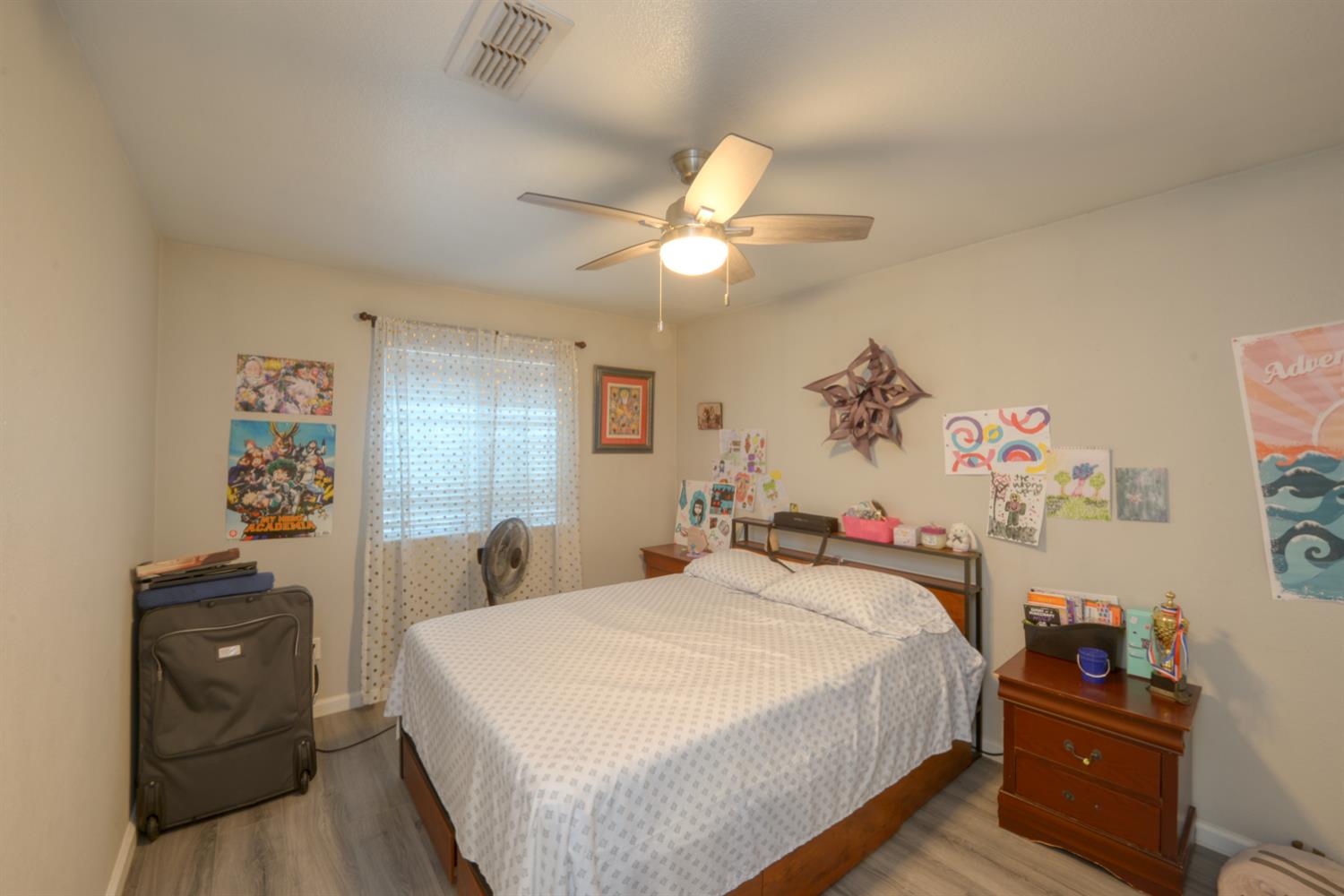 536 Red Robin Dr, Patterson, CA 95363
