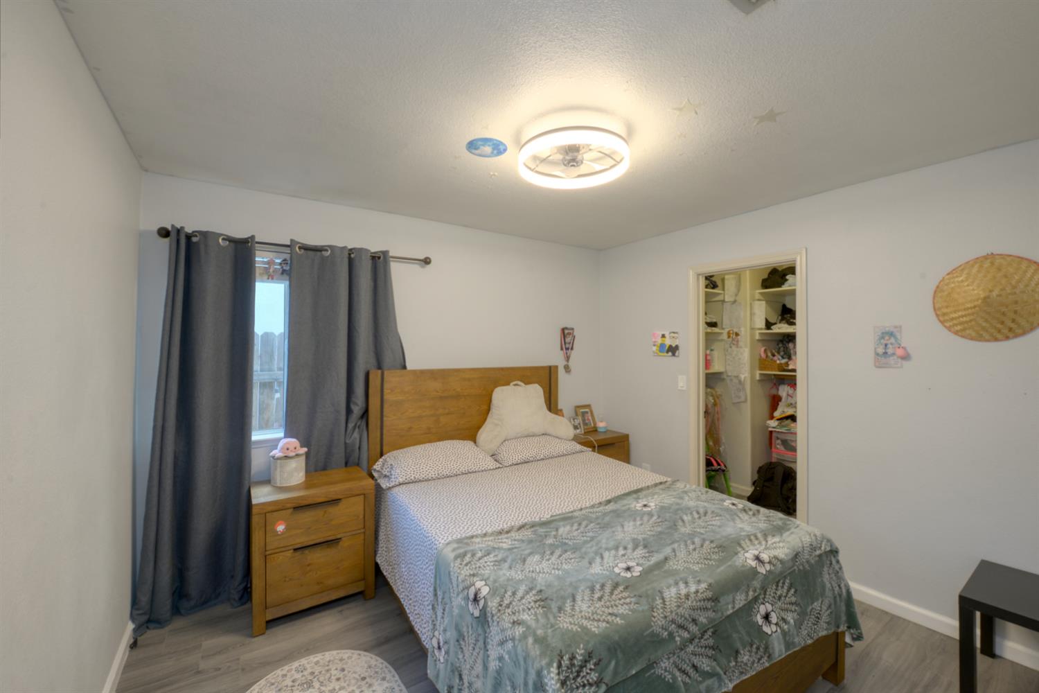 536 Red Robin Dr, Patterson, CA 95363