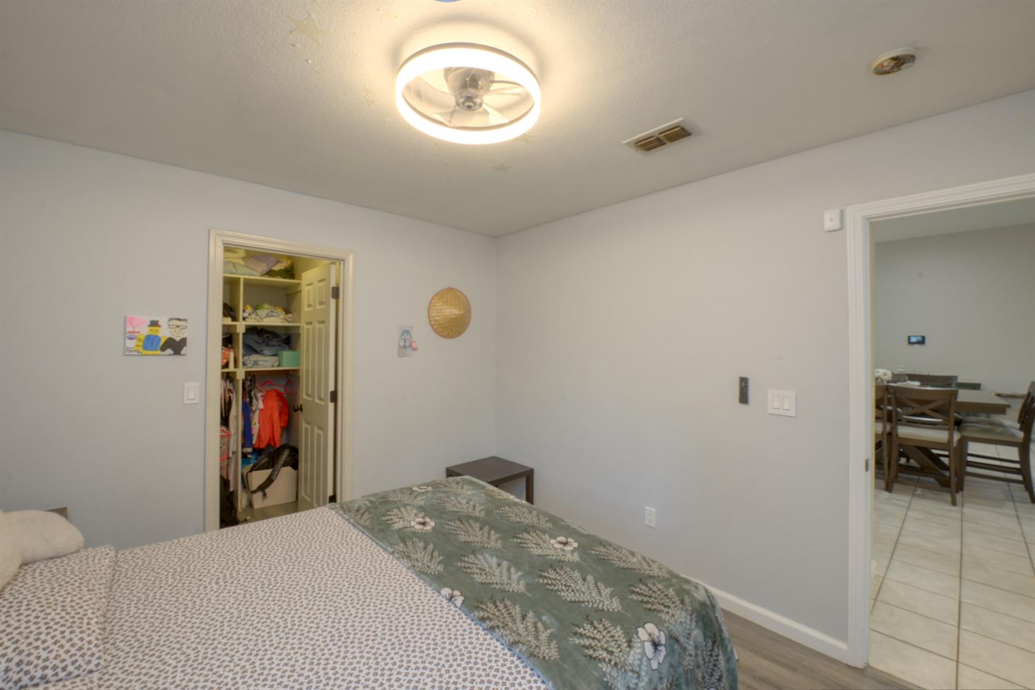 536 Red Robin Dr, Patterson, CA 95363