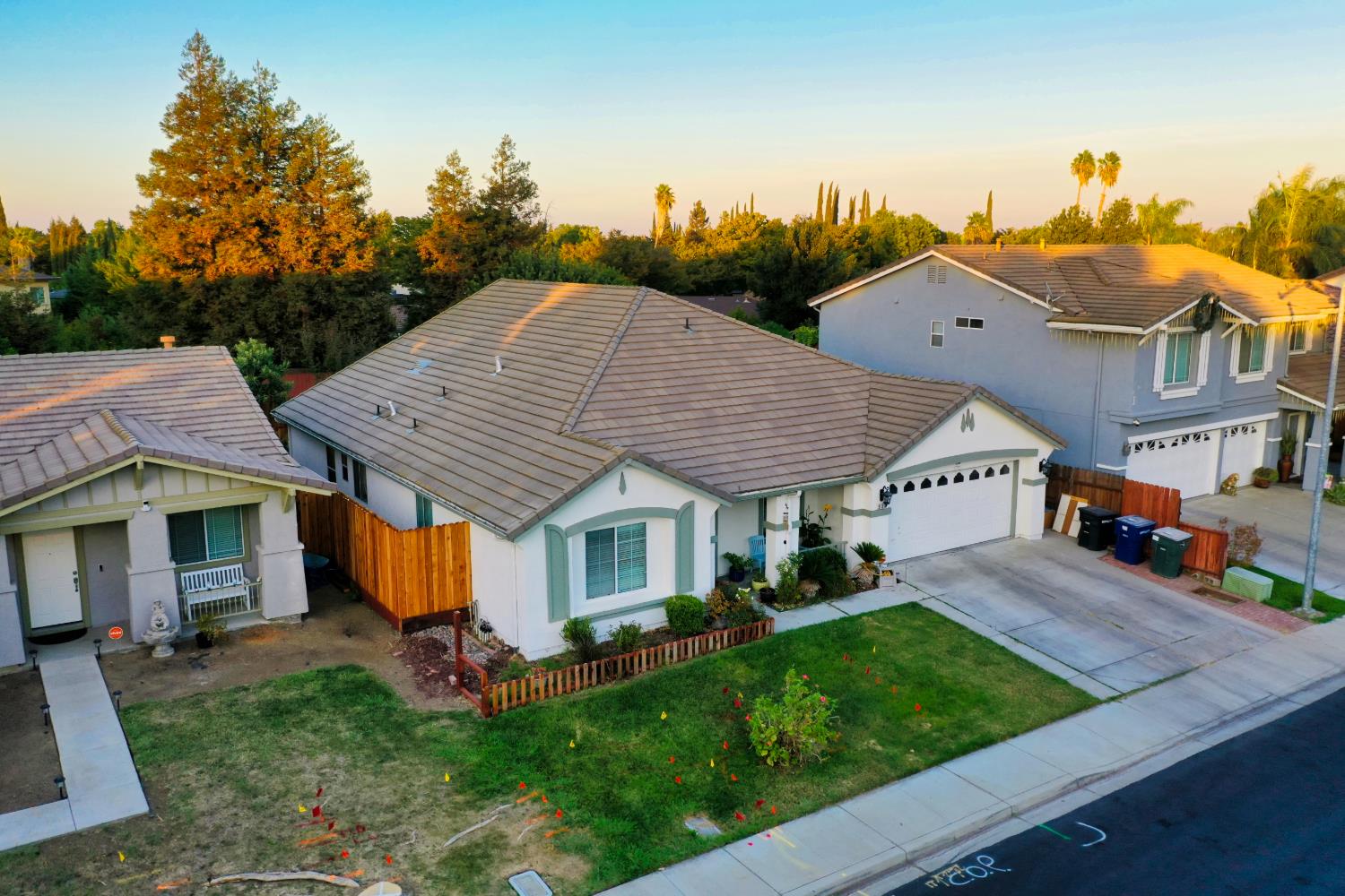 536 Red Robin Dr, Patterson, CA 95363