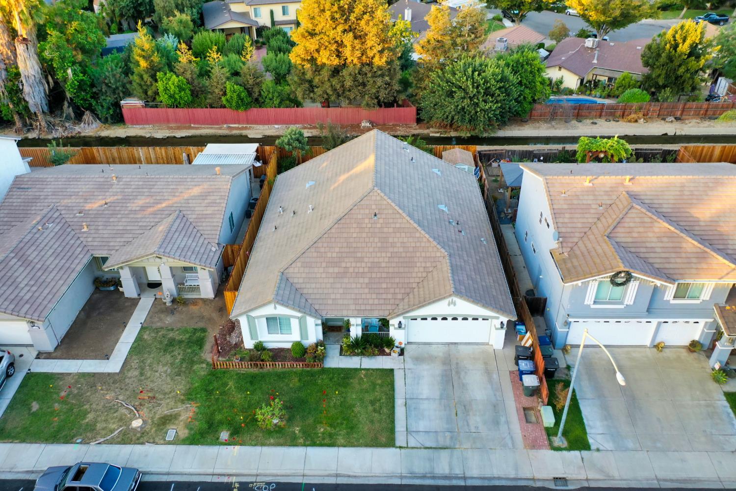 536 Red Robin Dr, Patterson, CA 95363