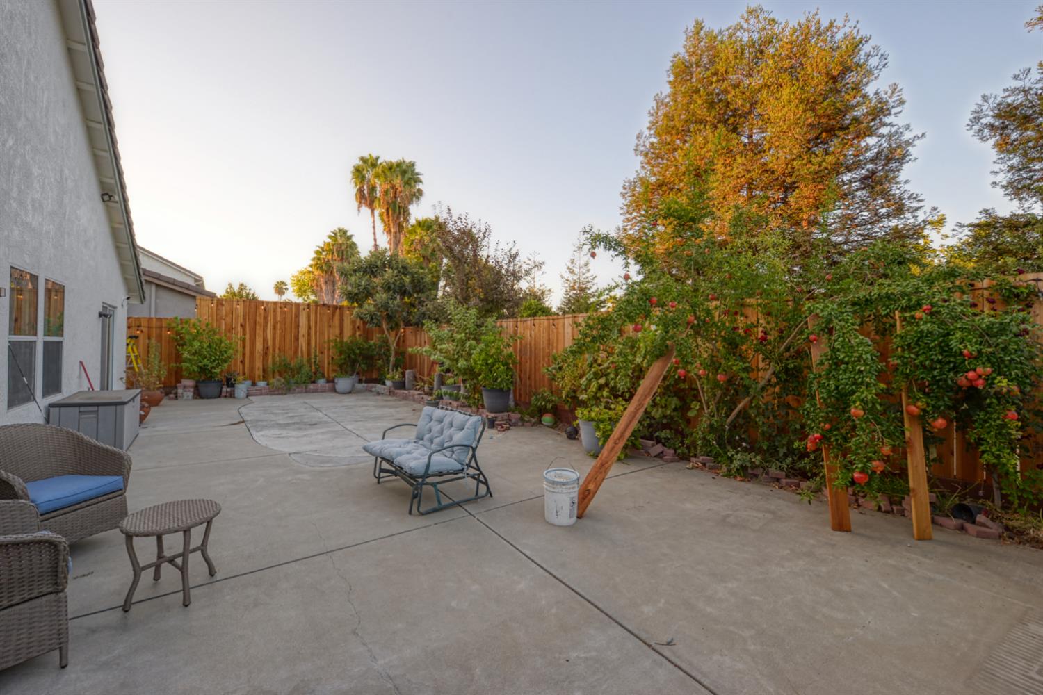 536 Red Robin Dr, Patterson, CA 95363