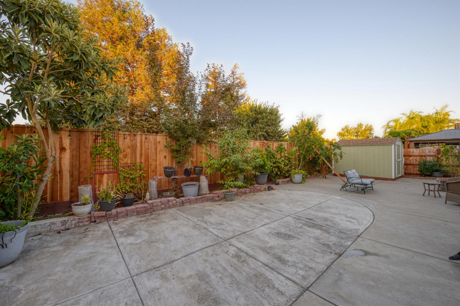 536 Red Robin Dr, Patterson, CA 95363