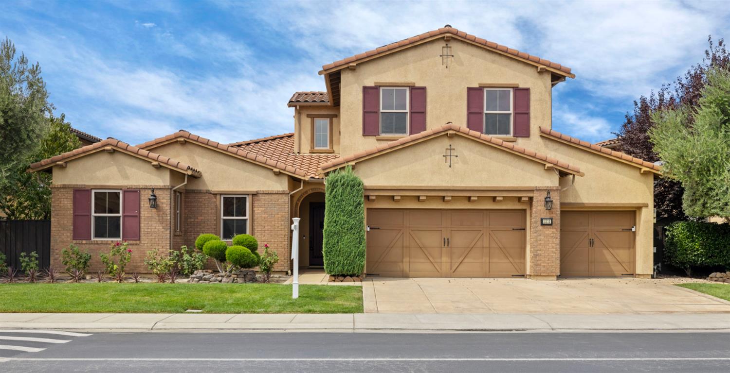 1211 Como Dr, Manteca, CA 95337