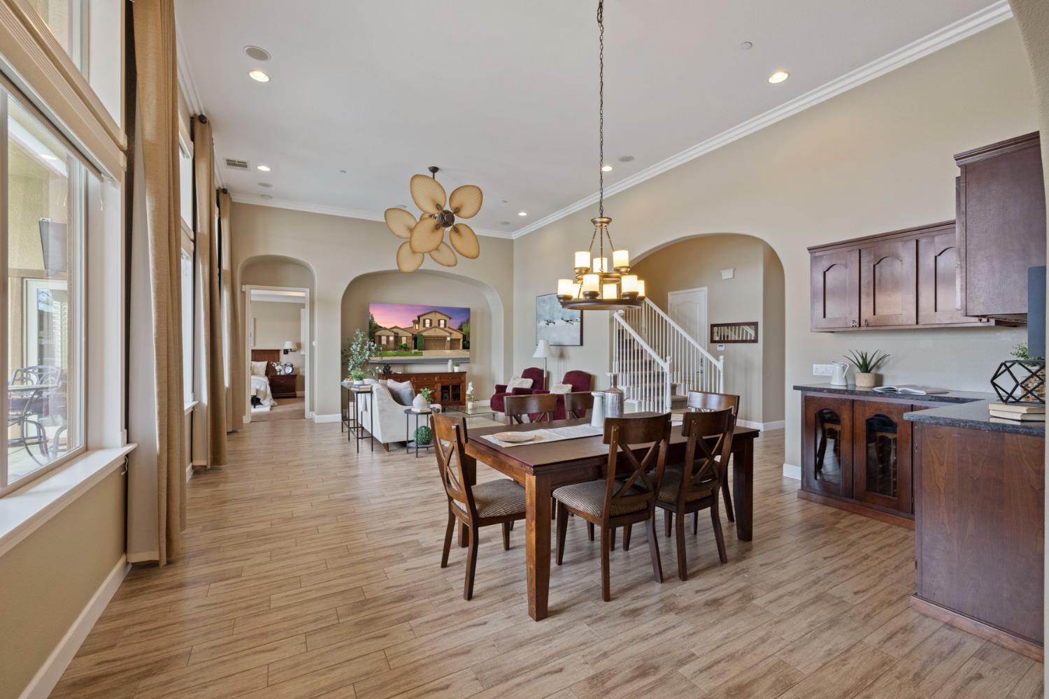 1211 Como Dr, Manteca, CA 95337