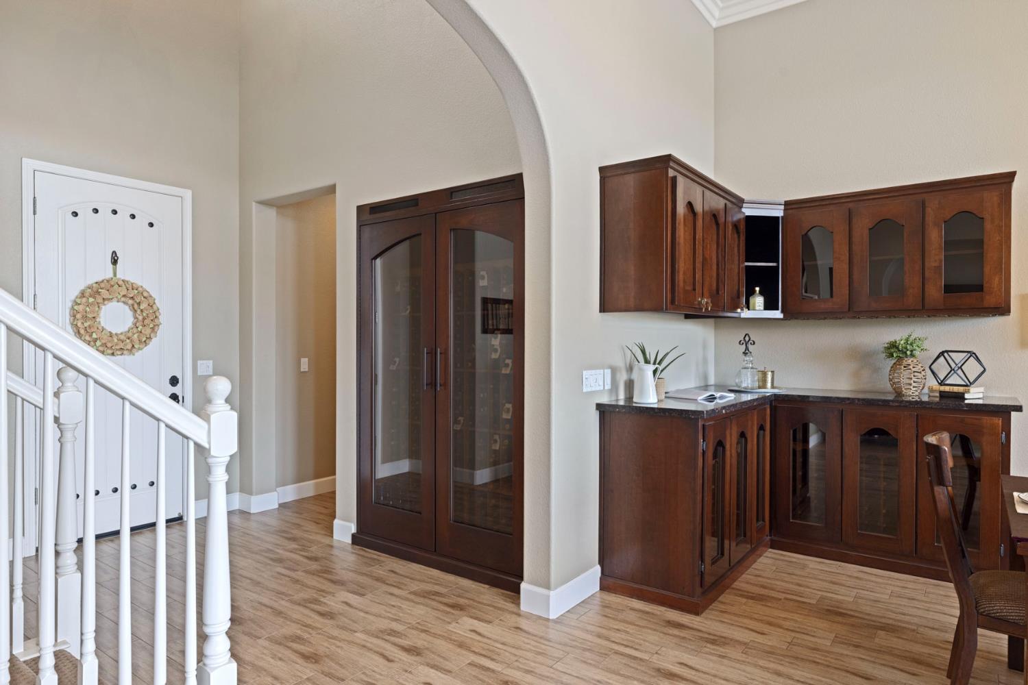 1211 Como Dr, Manteca, CA 95337