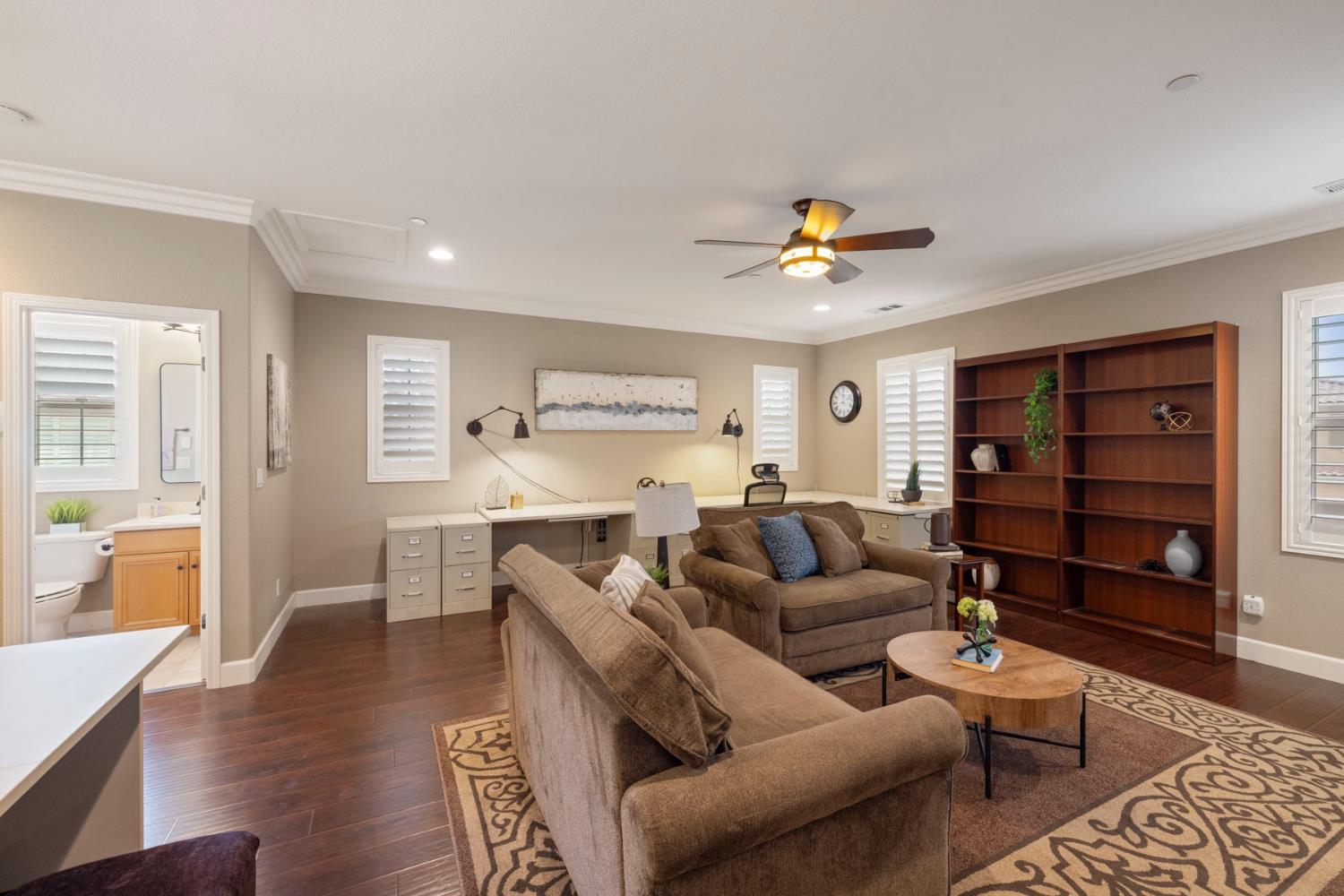 1211 Como Dr, Manteca, CA 95337