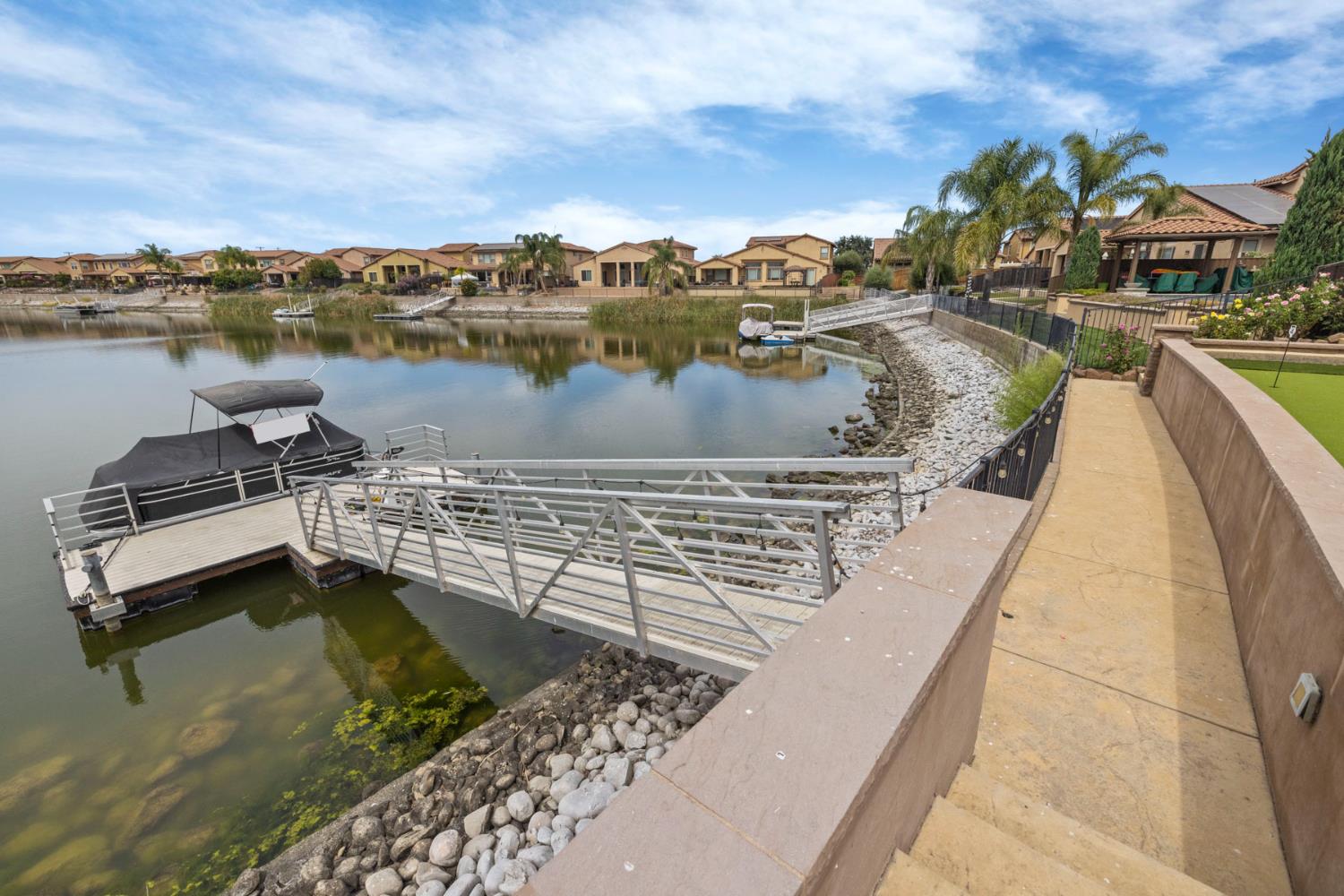 1211 Como Dr, Manteca, CA 95337