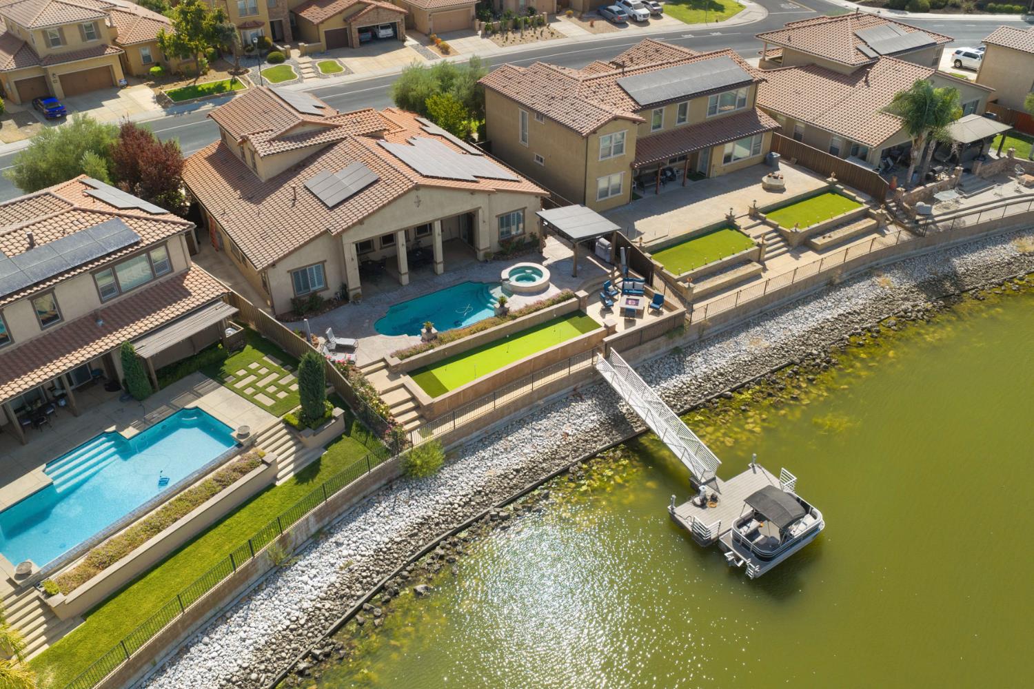1211 Como Dr, Manteca, CA 95337