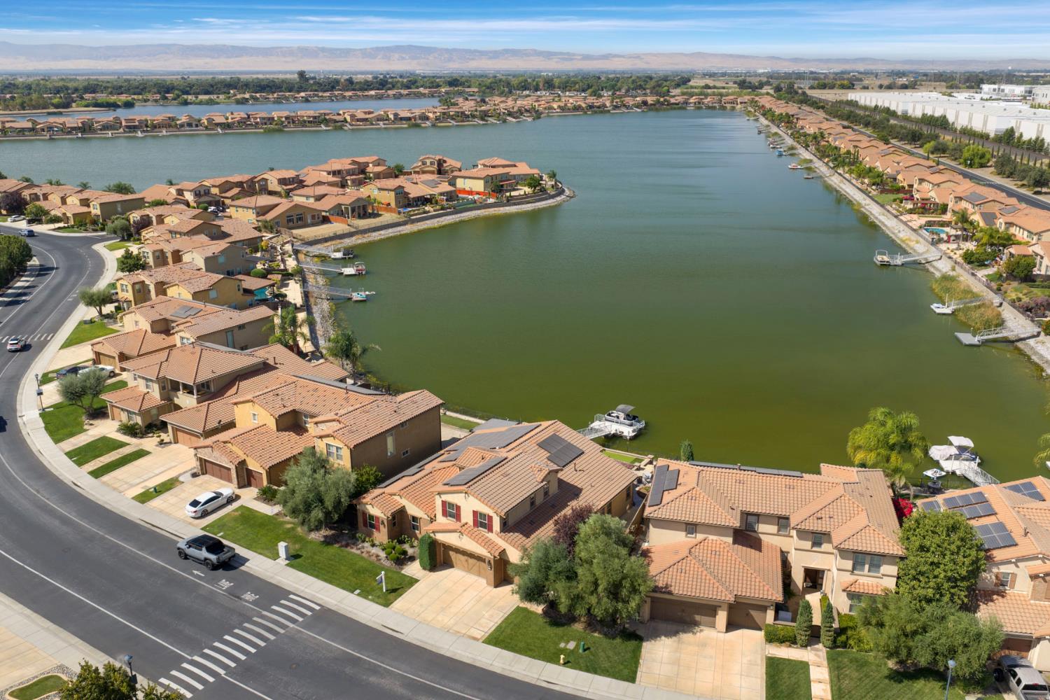 1211 Como Dr, Manteca, CA 95337