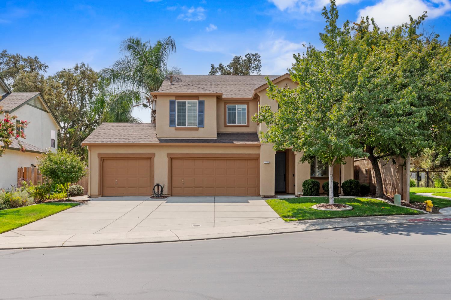 13102 Rivercrest Dr, Waterford, CA 95386