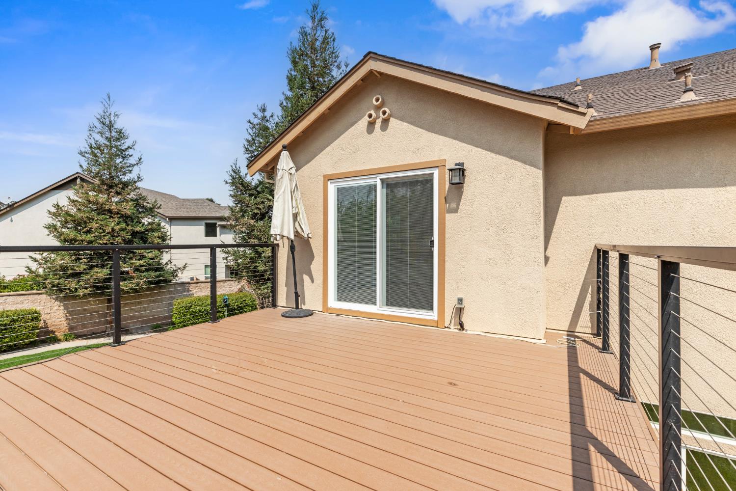 13102 Rivercrest Dr, Waterford, CA 95386