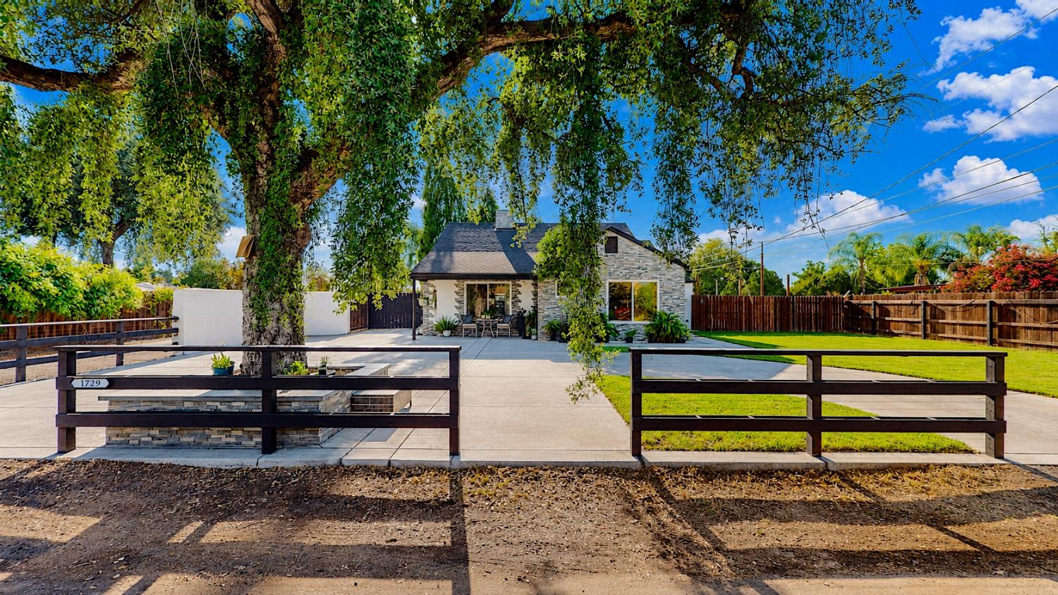 1729 Ohio Ave, Modesto, CA 95358