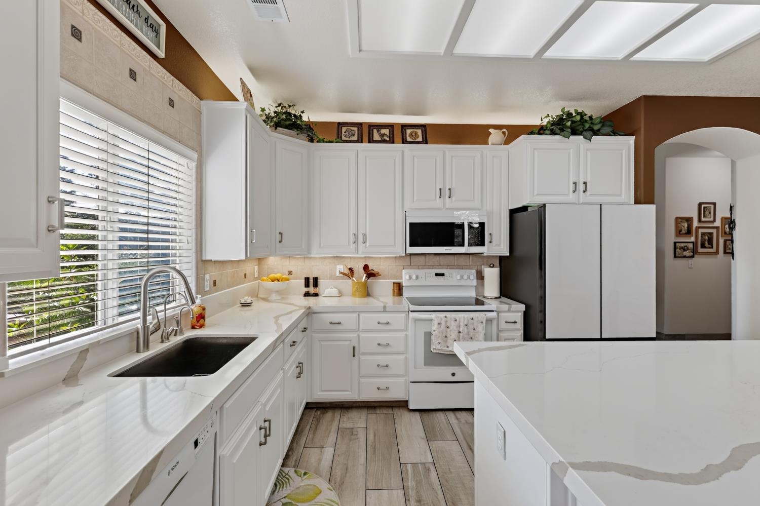 1755 E Tuolumne Rd, Turlock, CA 95382