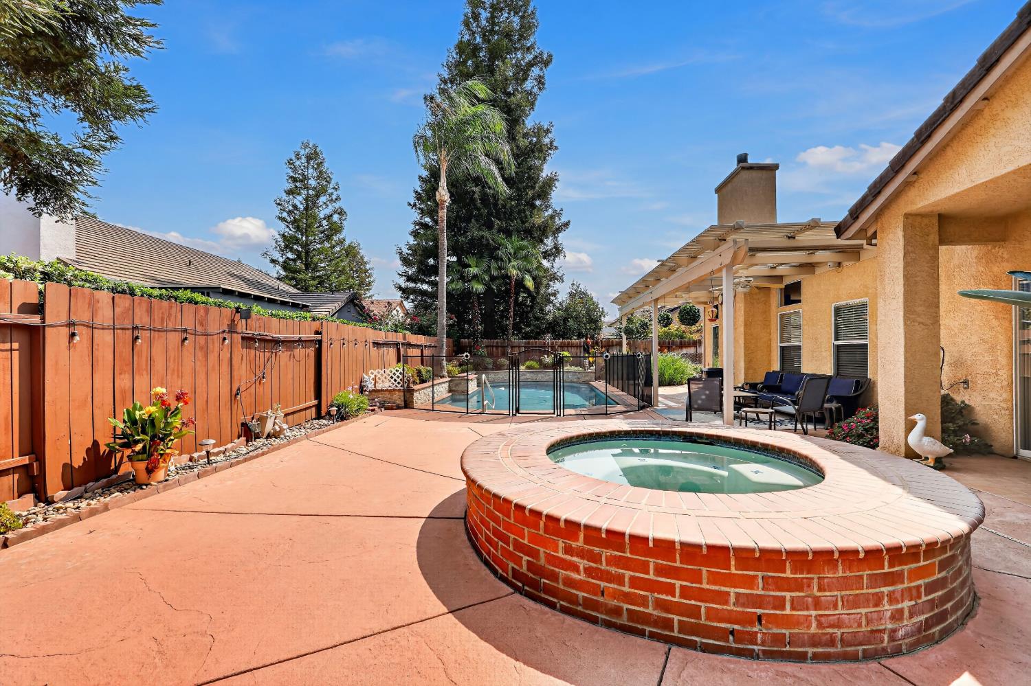1755 E Tuolumne Rd, Turlock, CA 95382