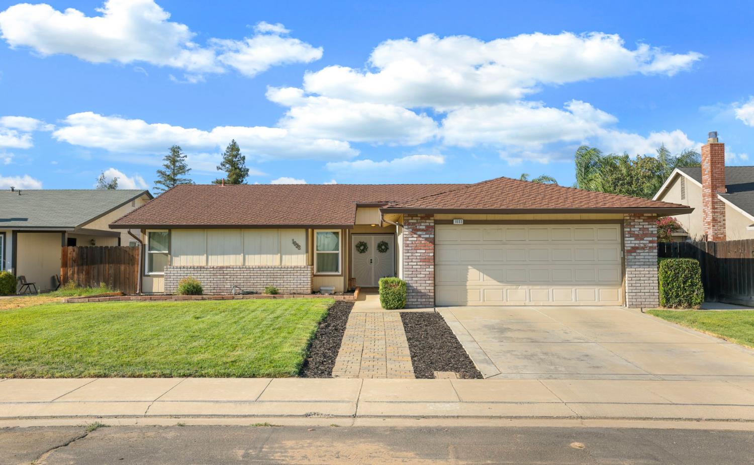 1033 Pepperwood Dr, Manteca, CA 95336