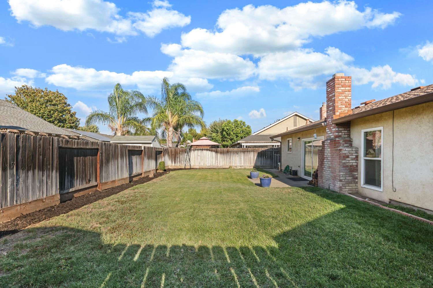 1033 Pepperwood Dr, Manteca, CA 95336