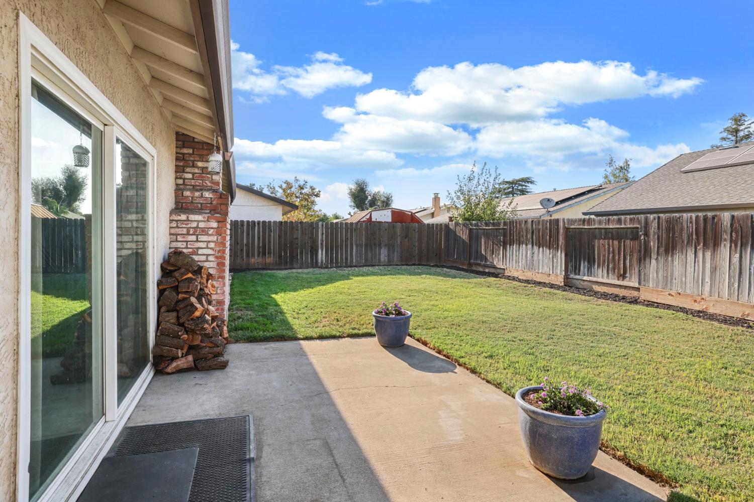 1033 Pepperwood Dr, Manteca, CA 95336
