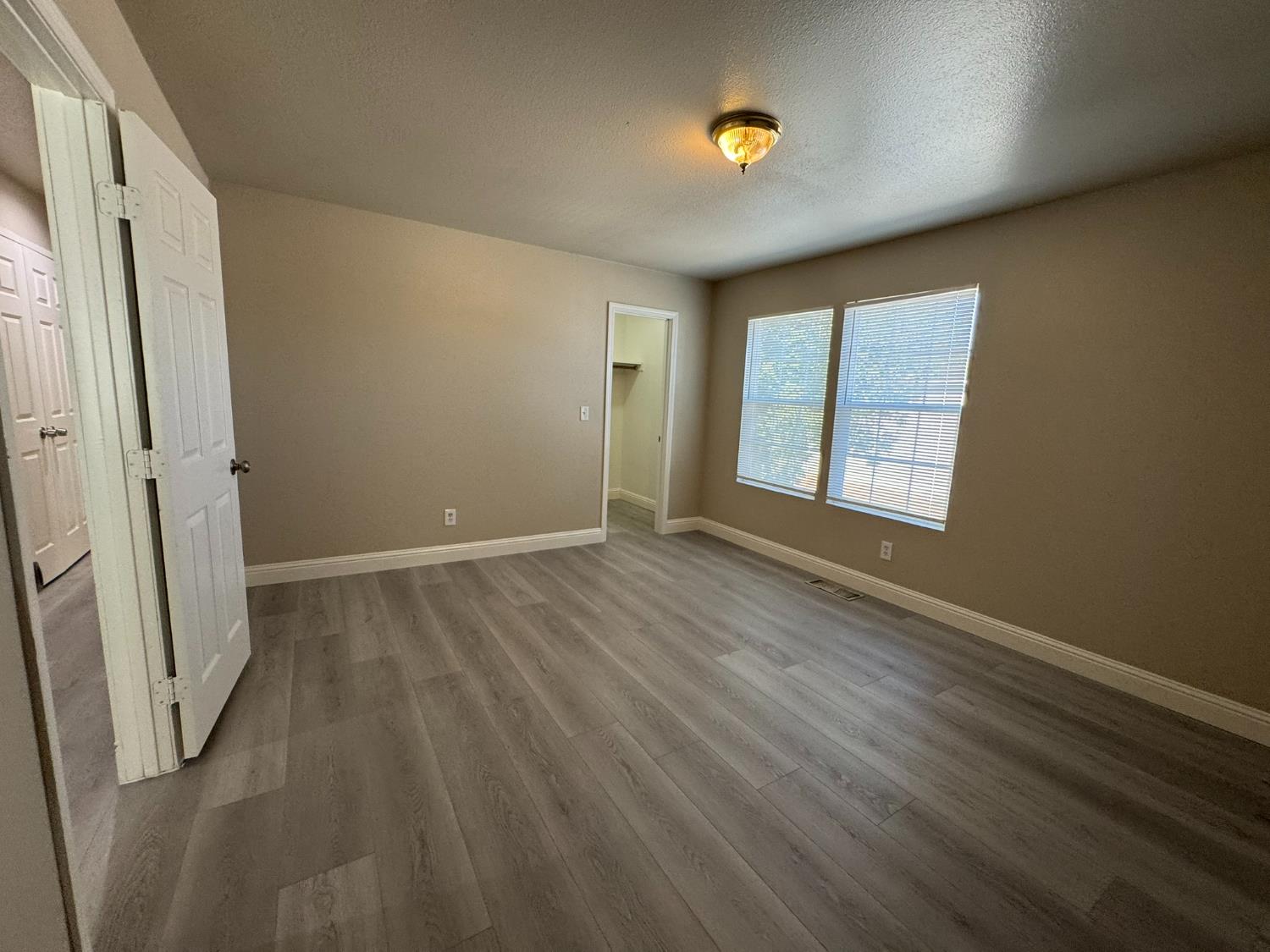 1260 Brightday Dr, Merced, CA 95348