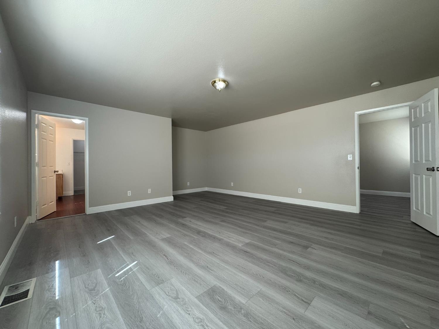 1260 Brightday Dr, Merced, CA 95348