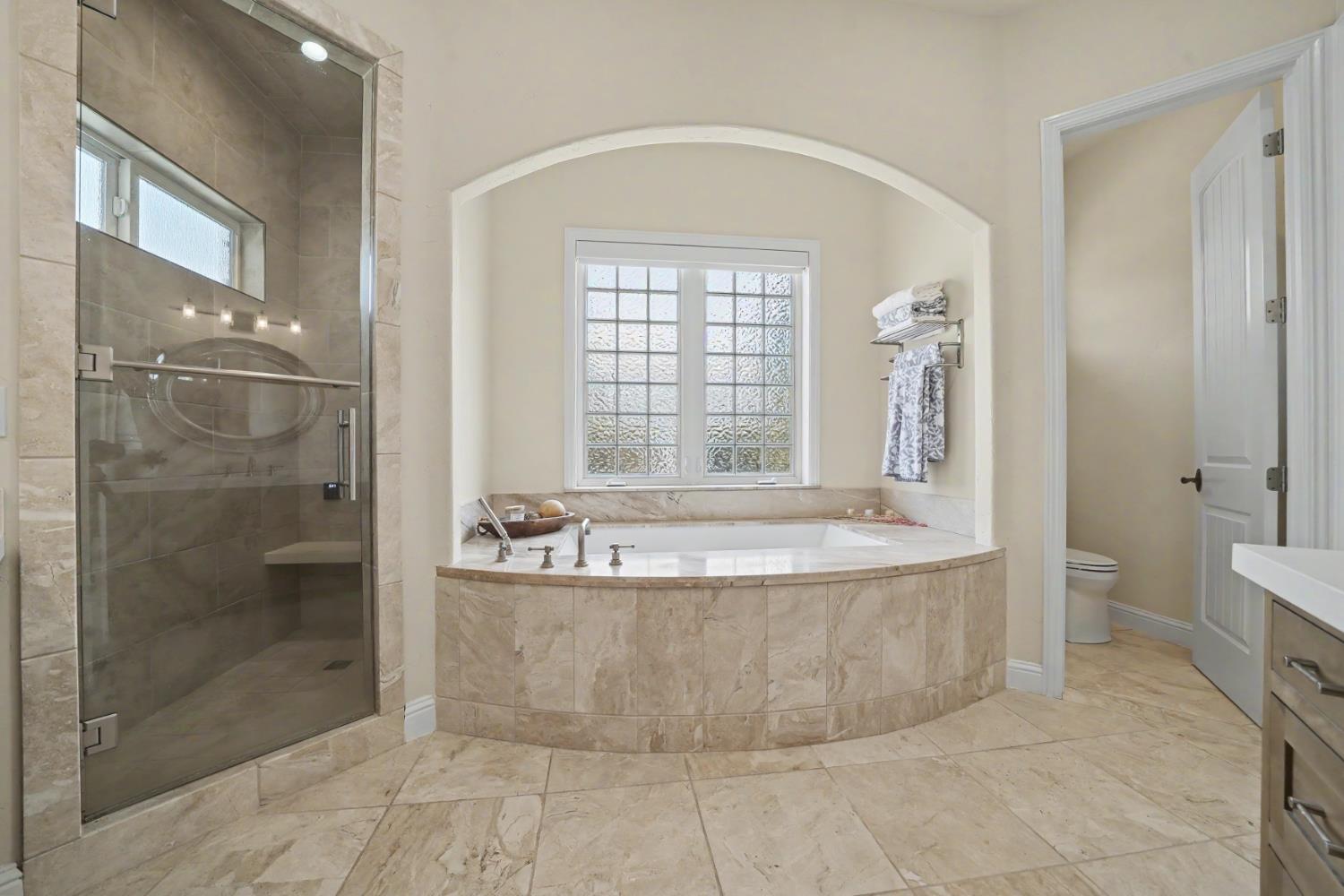 5 Paseo Delago, Copperopolis, CA 95228