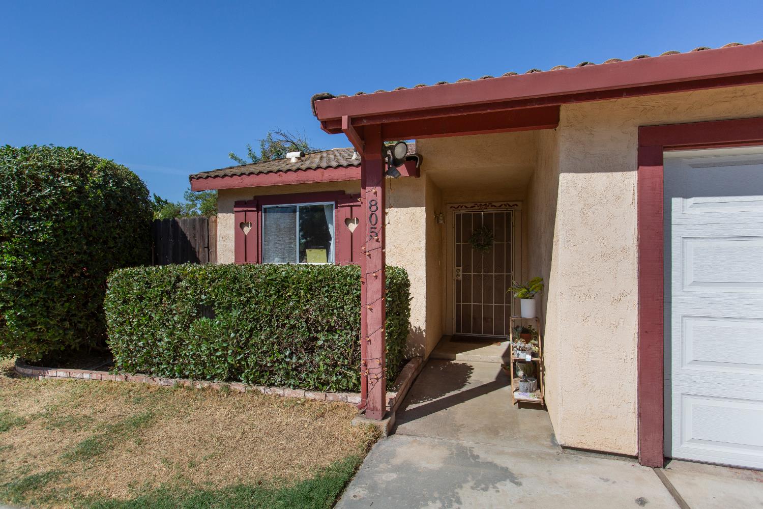 805 Perlette Way, Modesto, CA 95356