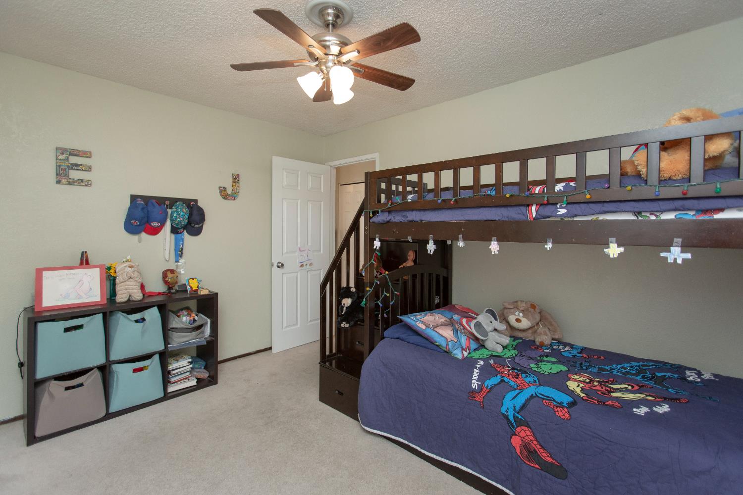 805 Perlette Way, Modesto, CA 95356