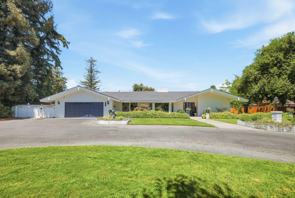2653 E North Bear Creek Dr, Merced, CA 95340