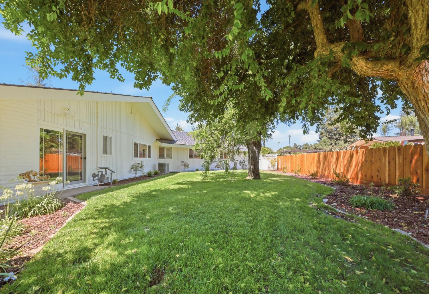 2653 E North Bear Creek Dr, Merced, CA 95340