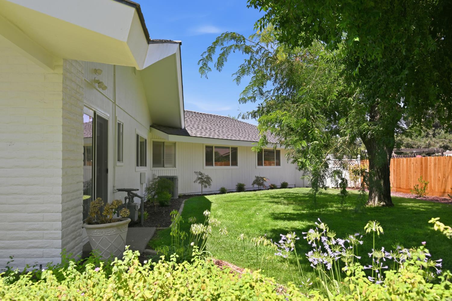 2653 E North Bear Creek Dr, Merced, CA 95340