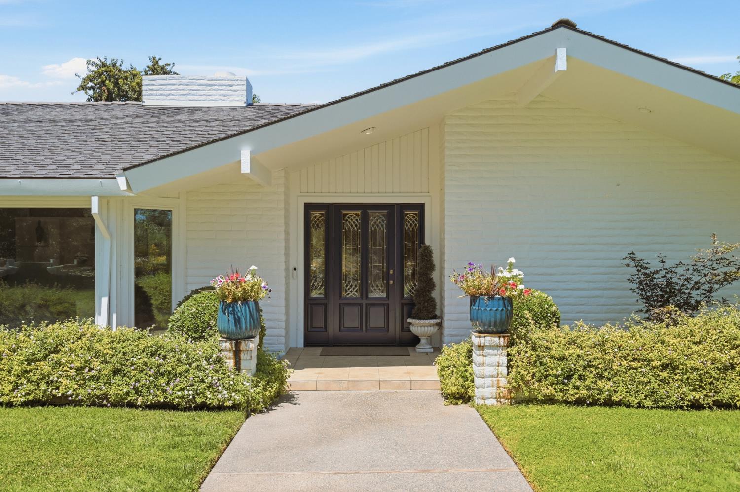 2653 E North Bear Creek Dr, Merced, CA 95340