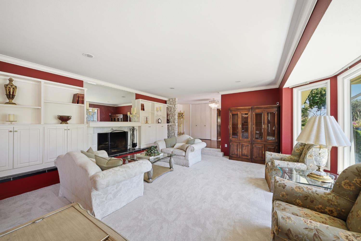 2653 E North Bear Creek Dr, Merced, CA 95340