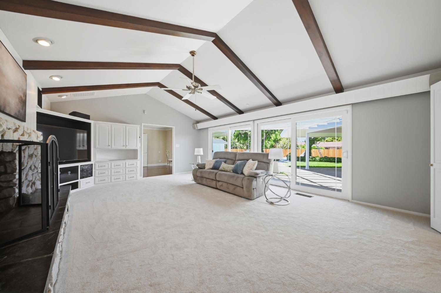 2653 E North Bear Creek Dr, Merced, CA 95340