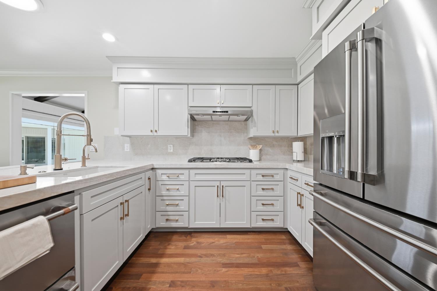 2653 E North Bear Creek Dr, Merced, CA 95340