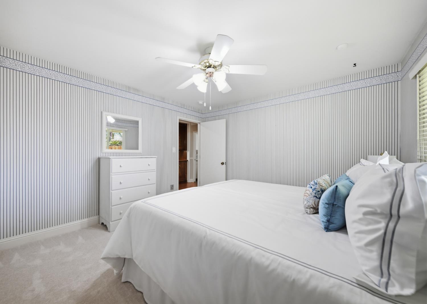 2653 E North Bear Creek Dr, Merced, CA 95340