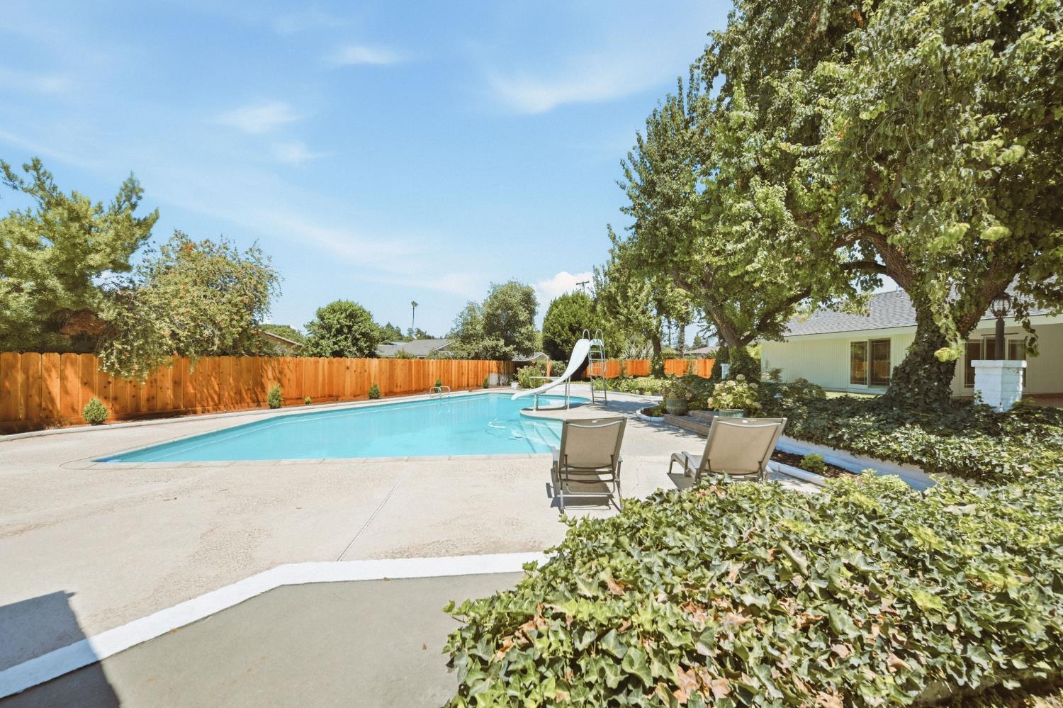 2653 E North Bear Creek Dr, Merced, CA 95340