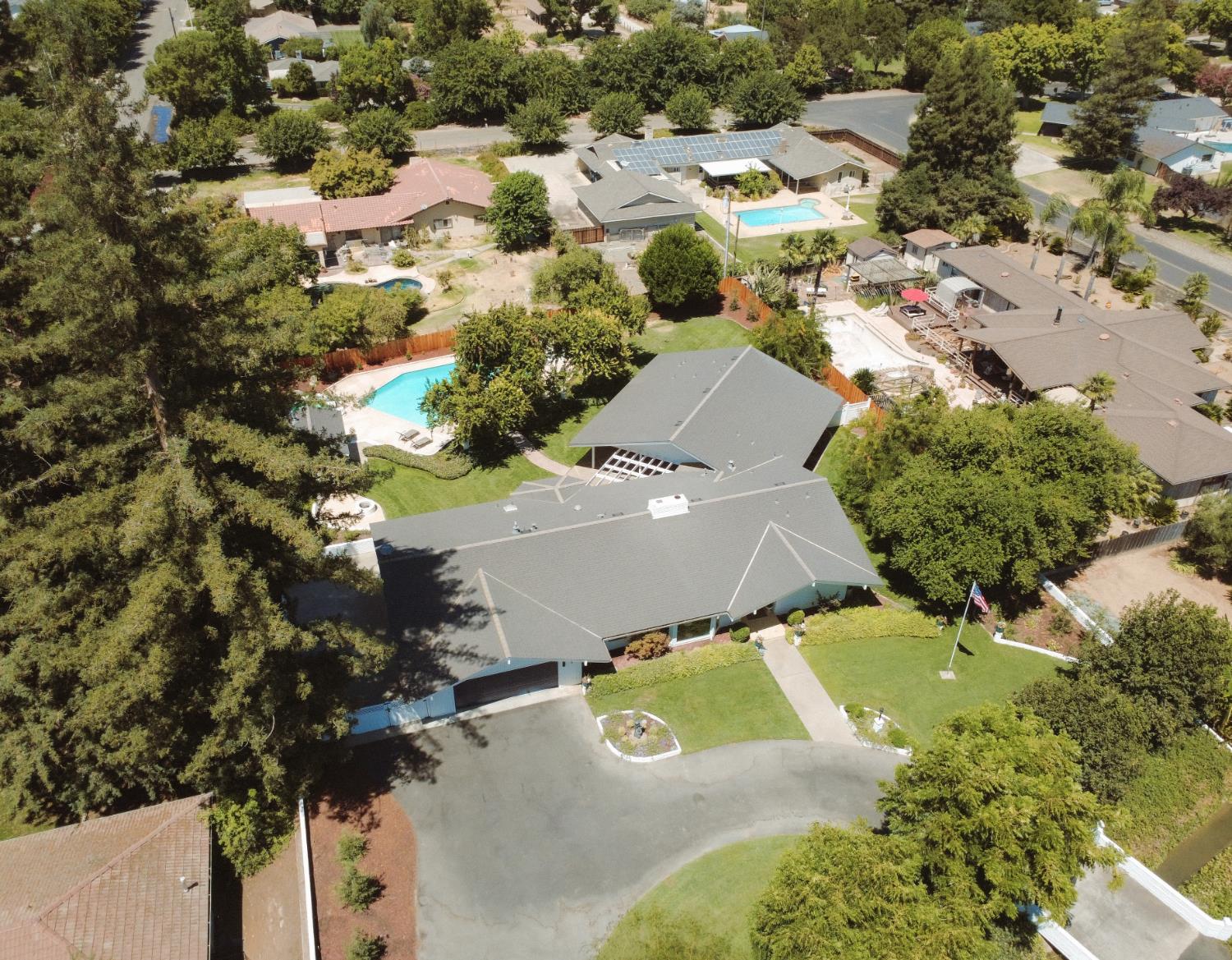 2653 E North Bear Creek Dr, Merced, CA 95340