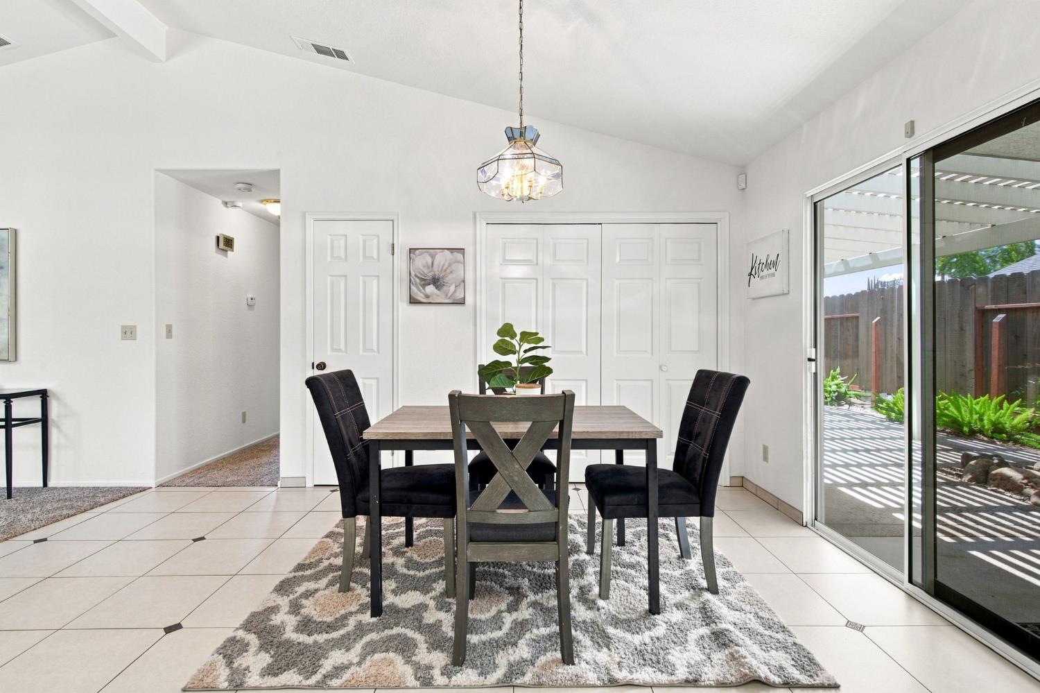 2100 Northridge Dr, Modesto, CA 95350