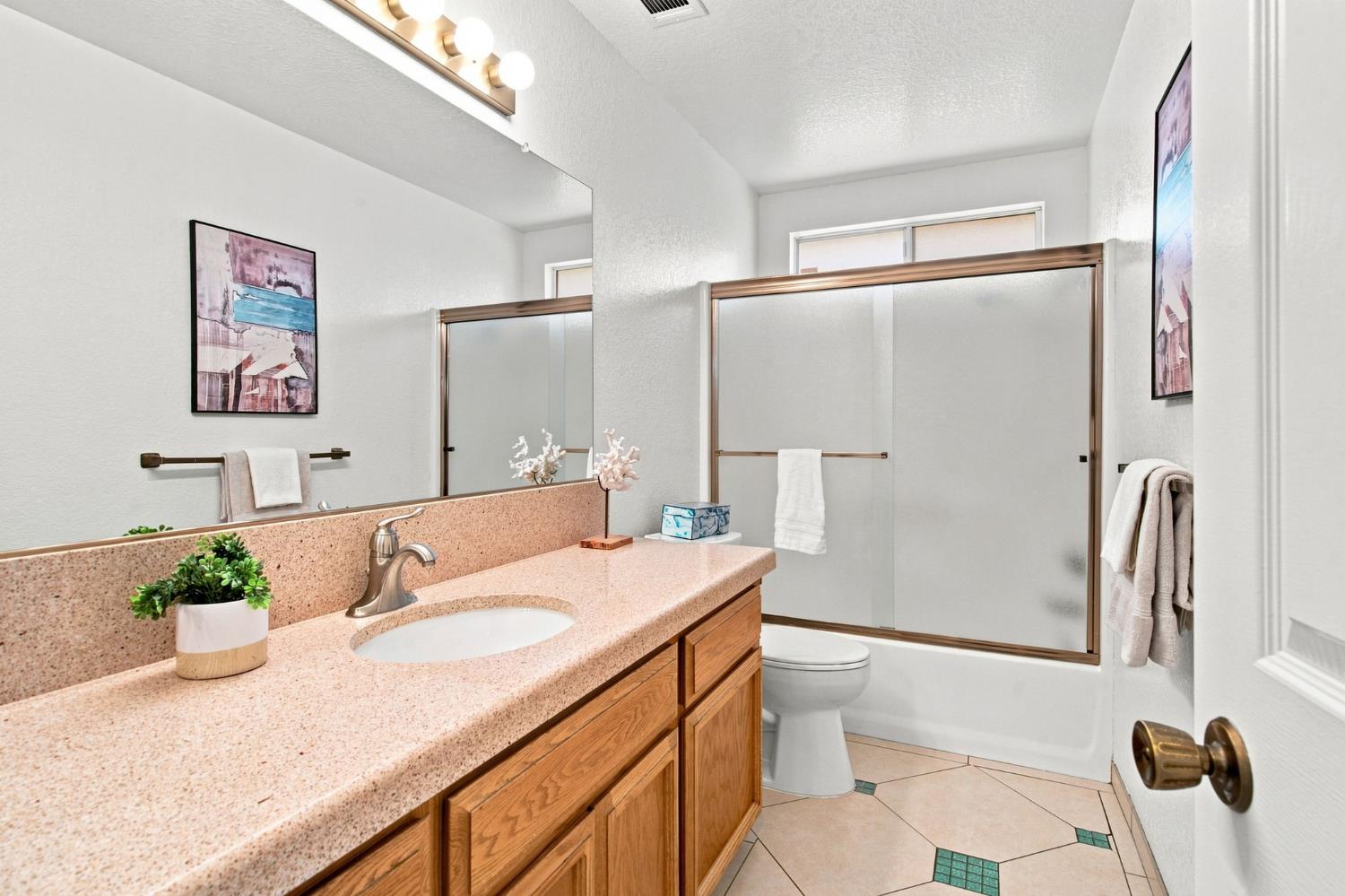 2100 Northridge Dr, Modesto, CA 95350